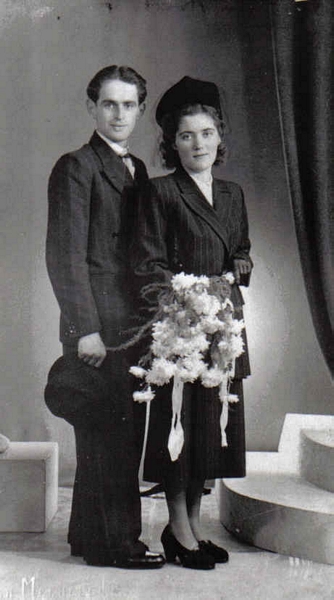 Klik voor foto in apart venster van_der_weegen_marinus_1925_03.jpg