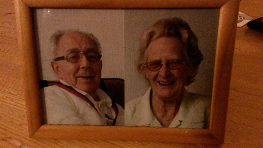 Klik voor foto in apart venster quma0001601033.jpg