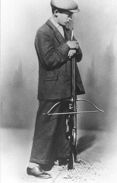 Klik voor foto in apart venster van_der_weegen_cornelis_1913_01.jpg