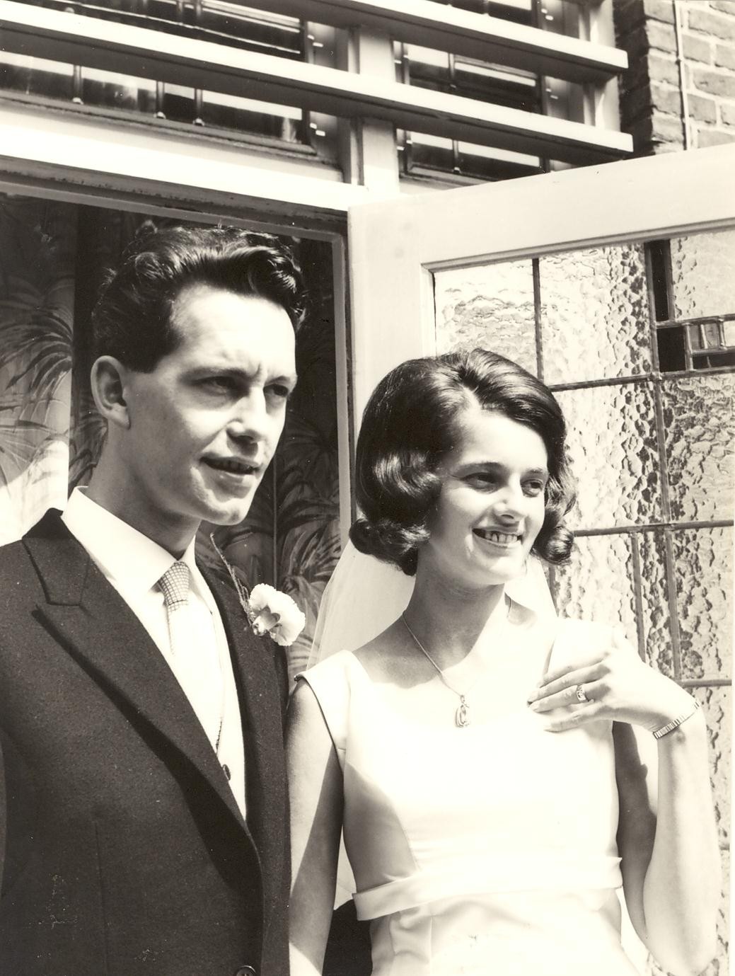 weegen__helena_a._van_der_25.10.1940___jan_van_dongen__trouwfoto_.jpg